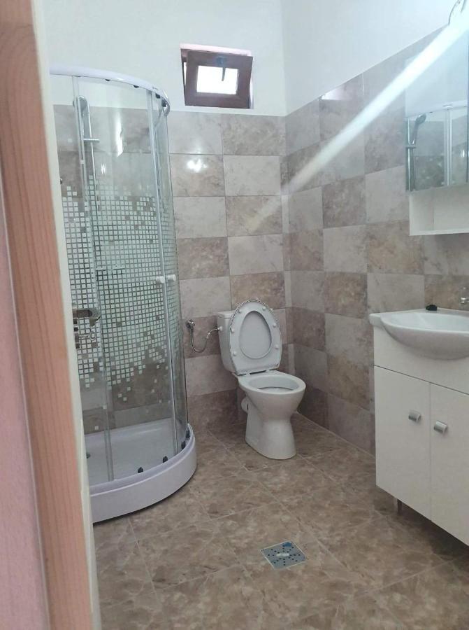 Băile HerculaneCasa Simionovアパートメント エクステリア 写真